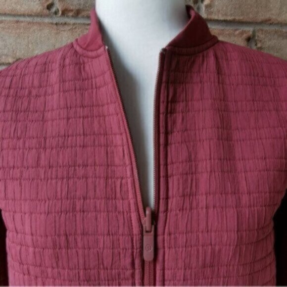 Lululemon reversible water repellant zip Serene Travels bomber jacket - Picture 3 of 10
